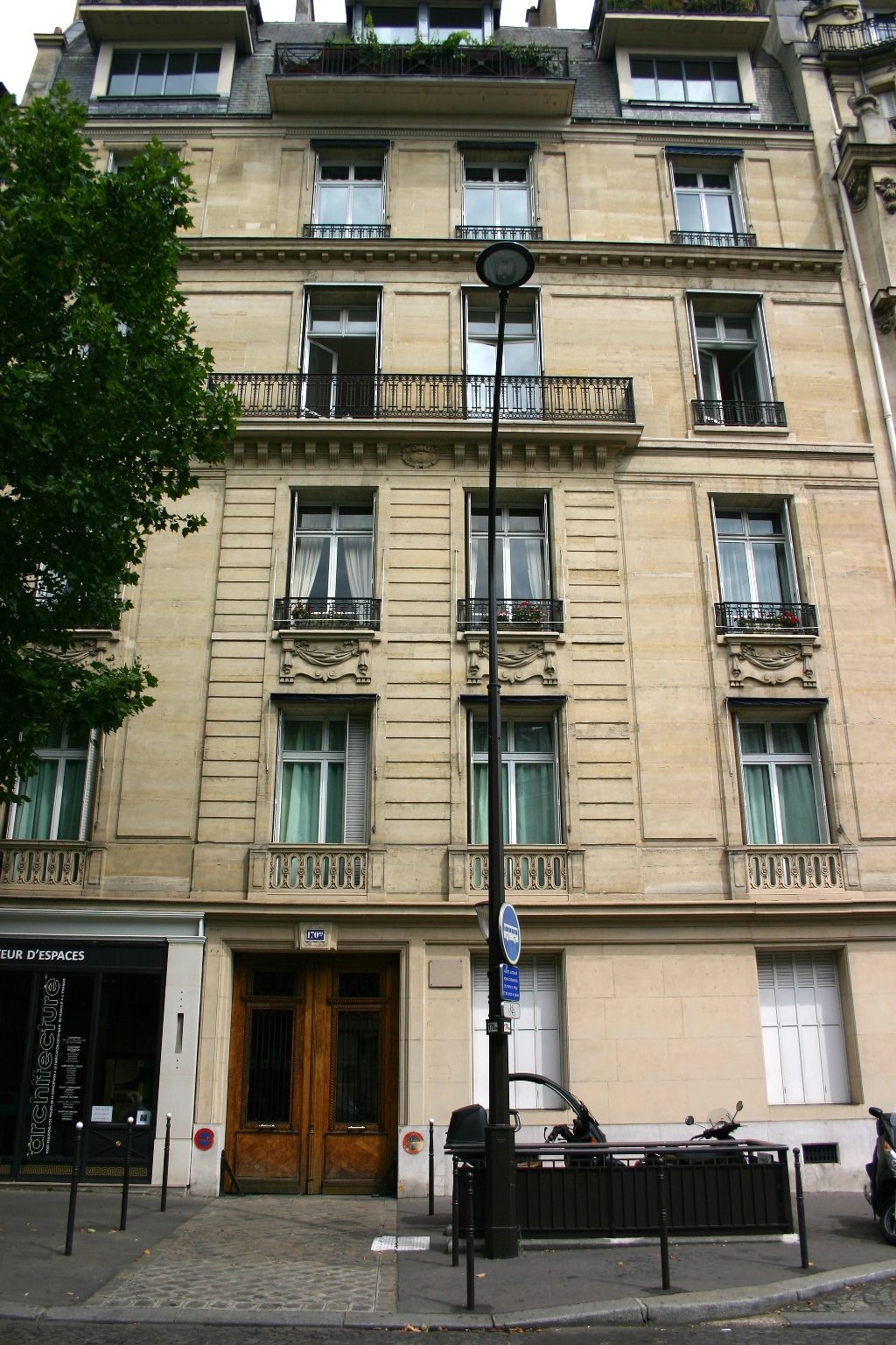 Joseph Babinski's home and office, Paris (1).JPG